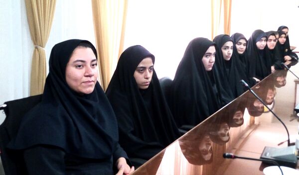 کارگروه دائمی  دختران نوجوان  شهرستان کاشمر 