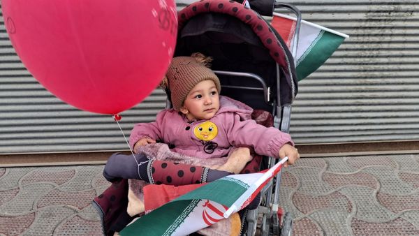 فامنین در جشن پیروزی؛ راهپیمایی پرشور ۲۲ بهمن به نمایش درآمد