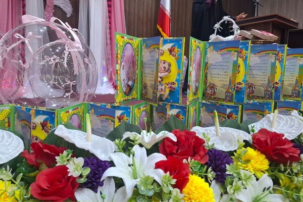 جشن تکلیف دانش آموزان دختر شهرستان ملارد