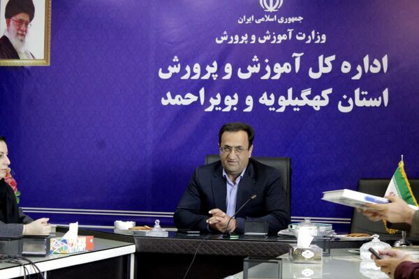 نشست صمیمی دانش‌آموزان خبرنگار پانا با مدیرکل آموزش و پرورش کهگیلویه و بویراحمد 