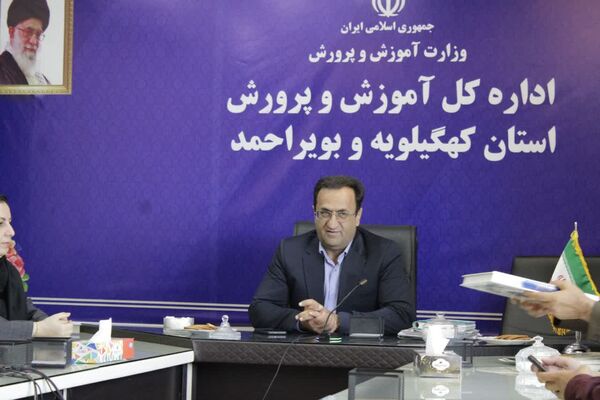 نشست صمیمی دانش‌آموزان خبرنگار پانا با مدیرکل آموزش و پرورش کهگیلویه و بویراحمد 