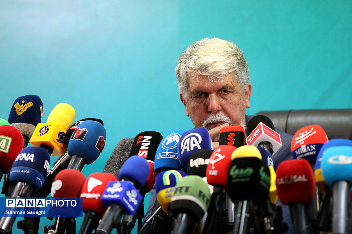 وزیر فرهنگ: موسسه فرهنگی اکو نباید جزیره‌ای جدا افتاده از سازمان اقتصادی باشد