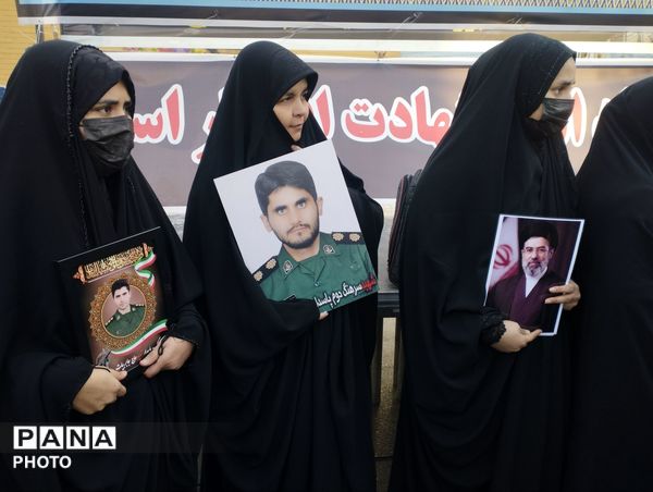 تجدید بیعت فرهنگیان و دانش آموزان بصیر و غیور  پاکدشت  با رهبر معظم انقلاب