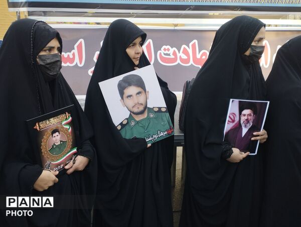 تجدید بیعت فرهنگیان و دانش آموزان بصیر و غیور  پاکدشت  با رهبر معظم انقلاب
