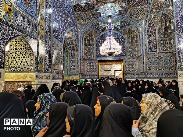 مراسم یادبود شهدا و دهه کرامت در حرم مطهر رضوی 