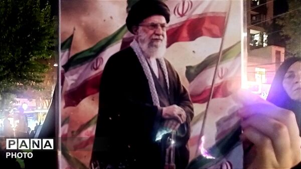 خیابان‌های شهرستان ملارد در تسخیر جمعیت