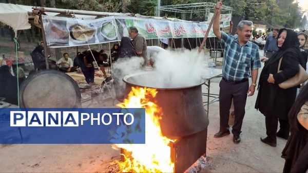 پایان بخش جشنواره نان گرم با حضور گرم مردم