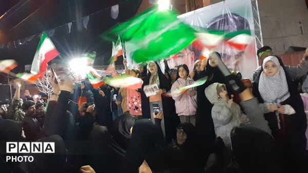 اجتماع مردمی حامیان انقلاب اسلامی در گلوگاه