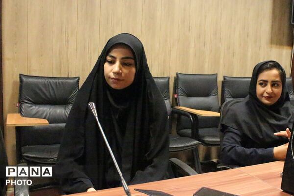 کارگاه آموزشی مهارت ارتباط موثر با نوجوان در بهارستان‌دو 