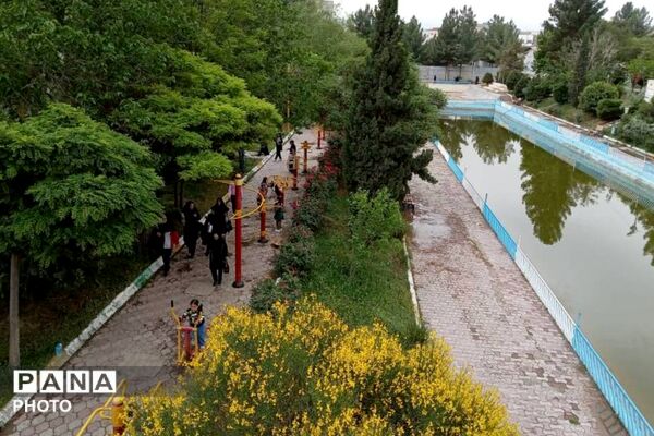 طنین بازی‌های محلی در پارک آفرینش؛ فرهنگیان بجنورد در رقابتی شاد