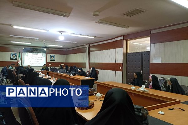 برگزاری مراسم بدرقه و توجیه مقام‌آوران رشته‌های قرآن، عترت و نماز