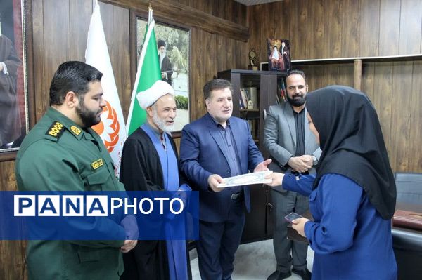 تجلیل از مددجویان و پرسنل بهزیستی‌ اشتهارد