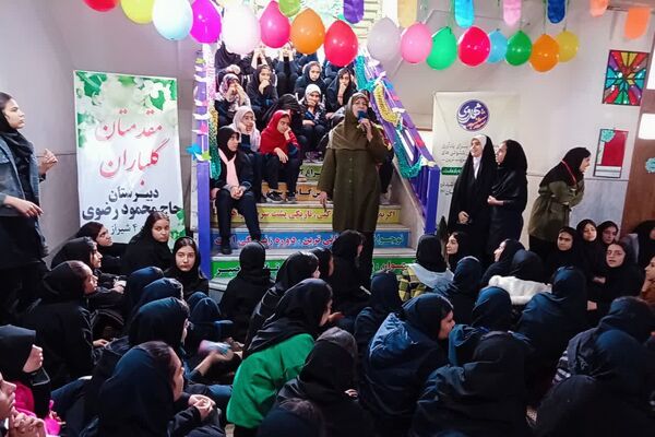 جشن نیمه شعبان در دبیرستان حاج محمود رضوی ناحیه ۴ شیراز