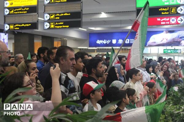 استقبال پرشور از تیم ملی فوتبال ایران در بازگشت به میهن