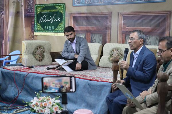 برنامه قرآنی «رواق» میزبان محفلی قرآنی