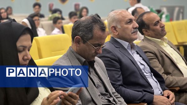 کاروان تجهیزات نوسازی، راهی مدارس اصفهان شد