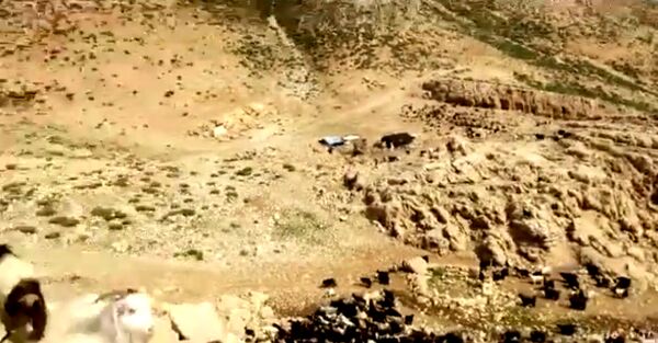  سرزمین عشق در دل سختی‌ها