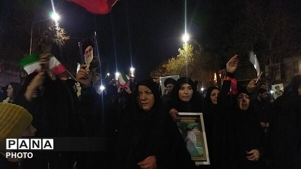 قاب هایی از حضورـ۳