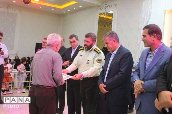 تجلیل از سفیران سلامت در شهرستان ملکان