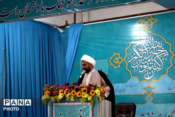 نماز جمعه؛ میعادگاه همیشگی مردم مؤمن و انقلابی فارسان