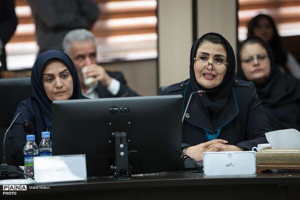 همایش «بهزیستی کنار مردم و تجلیل از فعالان جنگ تحمیلی سوم»
