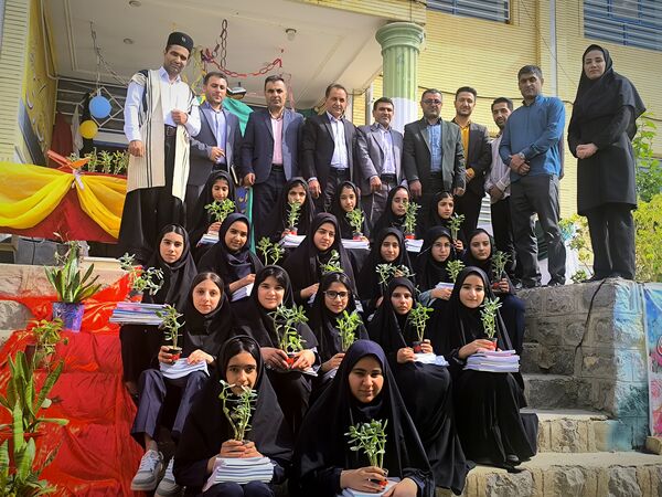 جشن جوانه‌ها آغازی نو برای دانش‌آموزان 