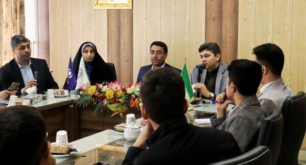 نشست دانش‌آموز خبرنگاران منتخب پانا با معاون پرورشی و فرهنگی استان آذربایجان شرقی