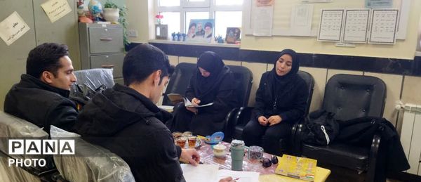 بازدید کارشناس بهداشت از دبیرستان مادر مهربان خلیل آباد