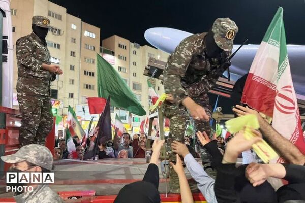 پرچمداری پرندی‌ها در سنگر خیابان به شب هشتاد و چهارم رسید