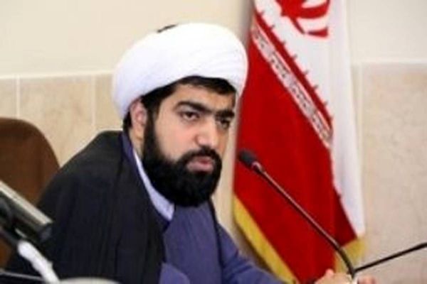 شهدا چراغ فروزان مسیر نوجوانان هستند