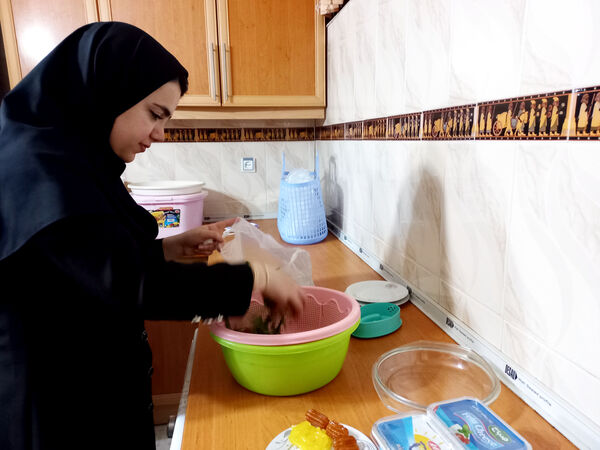 دیدار دانش‌آموزان انجمن اسلامی دبیرستان فاطمه الزهرا با همسر شهید علیرضا جمیلی شیروان