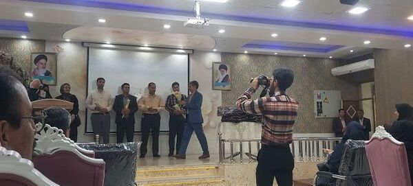 برگزاری اولین جلسه انجمن اولیاء و مربیان دبستان شاهد آقا مصطفی خمینی کاشمر