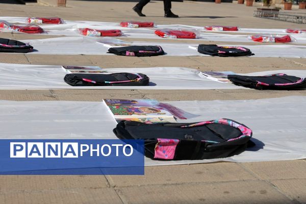 توزیع ۴۰۰ بسته لوازم تحریر برای دانش‌آموزان نیازمند در تبریز