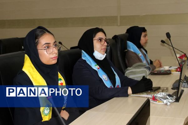 شور و نشاط در سیزدهمین دوره انتخابات شورای دانش‌آموزی کرمان