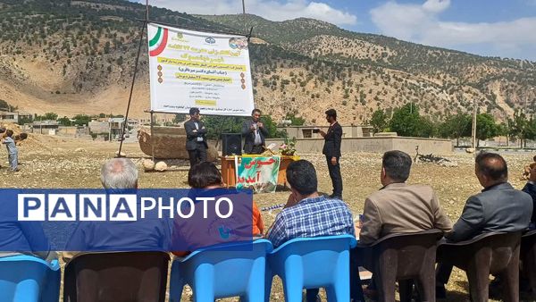 آیین کلنگ‌زنی مدرسه 12 کلاسه در دیشموک 