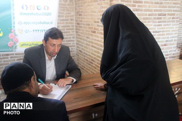 برپایی میز خدمت در هفته آخر اردیبهشت ماه 