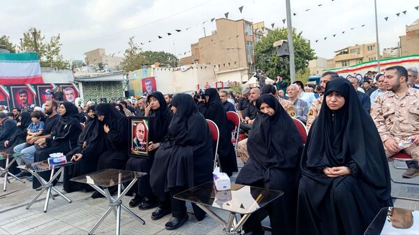 چهلم سردار حاجی‌زاده و فرزندان شهدا در منطقه ۱۷