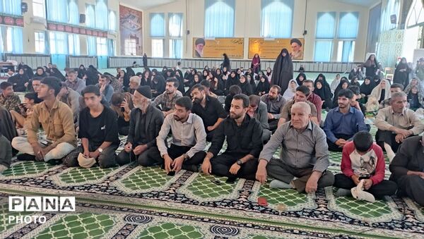 نماز جمعه پاتاوه ؛ میعادگاه عبادت و سیاست