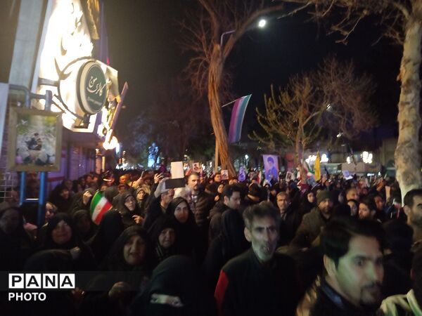 خروش مردم بصیر و عزادار شهرستان نیشابور در چهارمین روز از عزای سالار شهیدان انقلاب اسلامی 