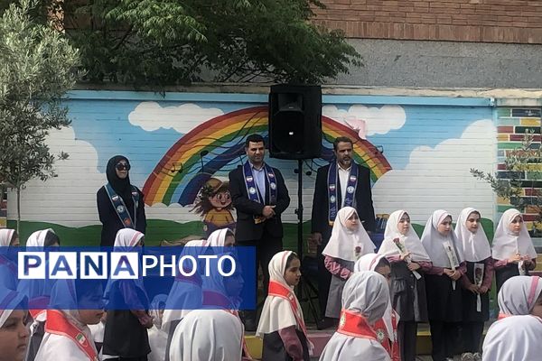 بیست و ششمین سالروز تاسیس سازمان دانش‌آموزی در دبستان طواف و معماریان ناحیه دو شهرری 