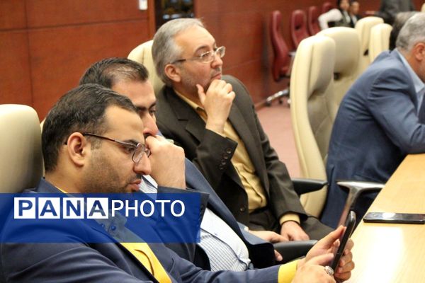 اتاق کنترل وضعیت ستاد انتخابات شهر مشهد