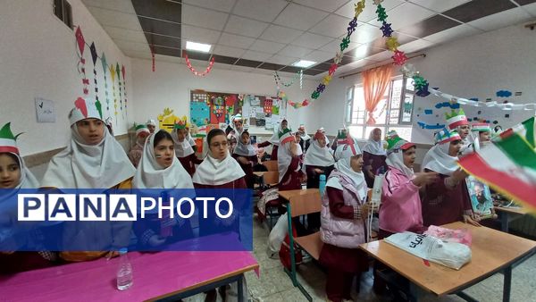 جشن دهه انقلاب و زنگ حماسه آفرینی انقلاب در دبستان شطیطه ۲