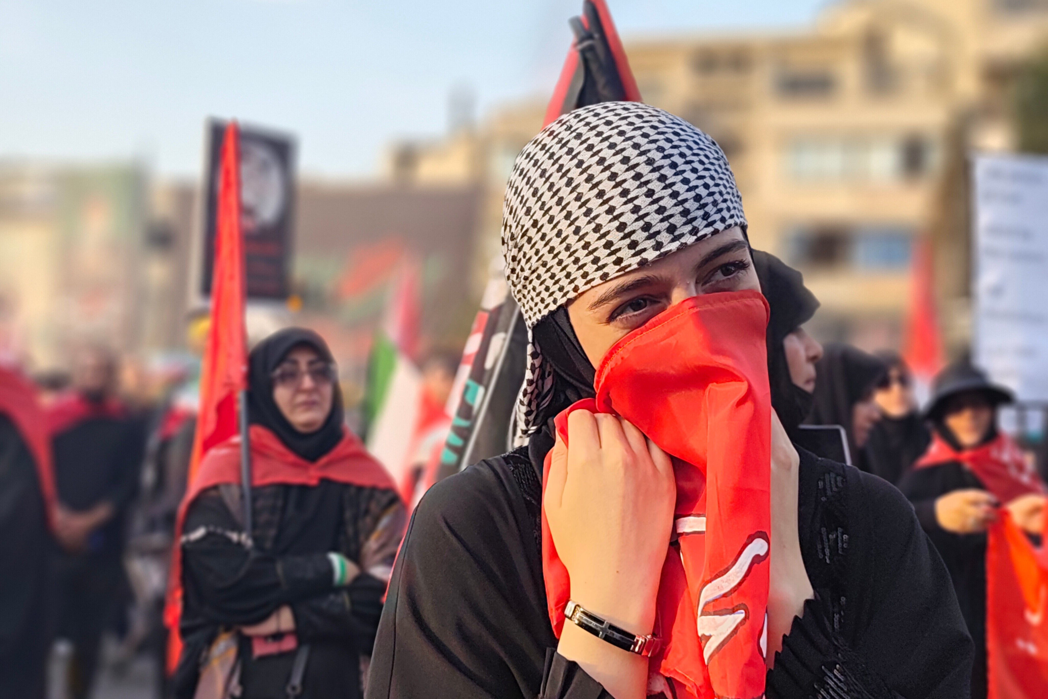 بدرقه حماسی امام شهید در قلب تهران