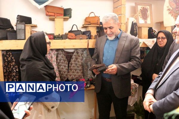 فیروزکوه میزبان جشنواره پرشکوه لباس ایرانی-اسلامی