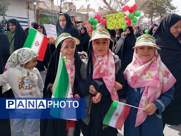 اقتدار کودکان نی‌ریزی در حماسه 22 بهمن