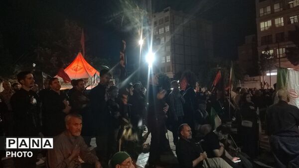 هفتمین شب از مراسم عزاداری امام حسین در حسینیه امام خامنه ای در قاب پانا