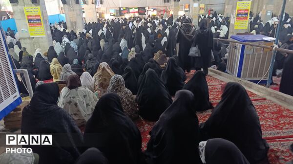 نماز عید بندگی در مسجد جامع نیشابور 