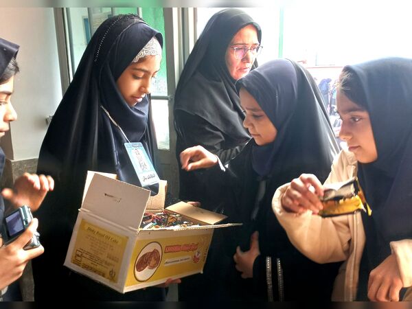 مراسم عزاداری ایام فاطمیه در مدرسه شهید جواهری ۲
