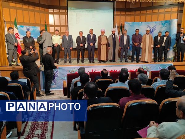 آیین تکریم و معارفه سرپرست جدید دانشگاه آزاد اسلامی واحد تاکستان