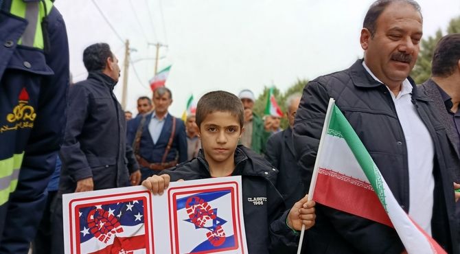 راهپیمایی یوم الله ۲۲ بهمن در شهرستان سیروان برگزار شد 